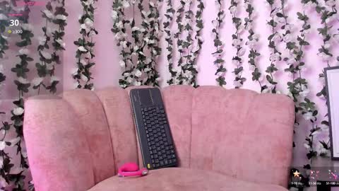 Sara  online show from 11.04.25