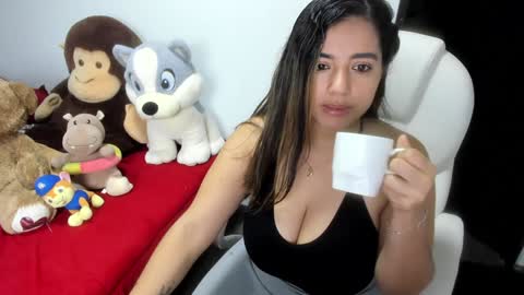 Snapshot of sara_lizcano chatting on 01.15.25 sarah  LIZCANO....... online show from 01.15.25