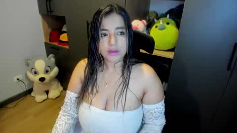 sarah  LIZCANO....... online show from 01.12.26