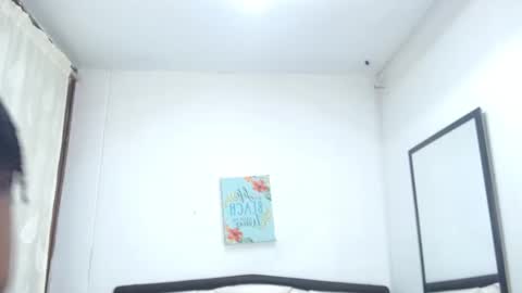 S A R A online show from 04.18.26