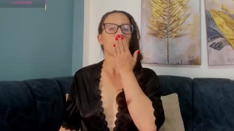 Sara   online show from 01.12.26