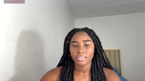 Snapshot of sara_muscle chatting on 10.13.25 Sara online show from 10.13.25