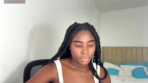 Snapshot of sara_muscle chatting on 10.26.25 Sara online show from 10.26.25