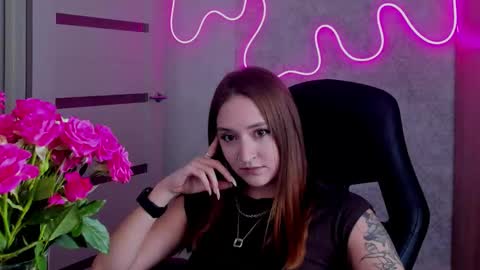 Snapshot of sara_rossse chatting on 10.07.25 Sara online show from 10.07.25