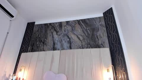 sara online show from 04.17.26