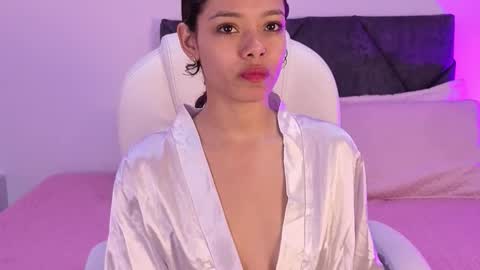 Snapshot of sara_sharma chatting on 09.29.25 sara online show from 09.29.25