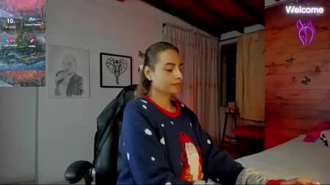 Snapshot of sara_thompson01 chatting on 12.02.25 SARA online show from 12.02.25