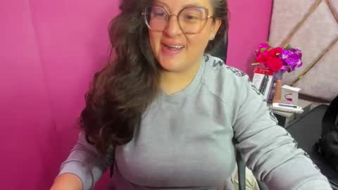 sara_thonson_ online show from 03.31.26