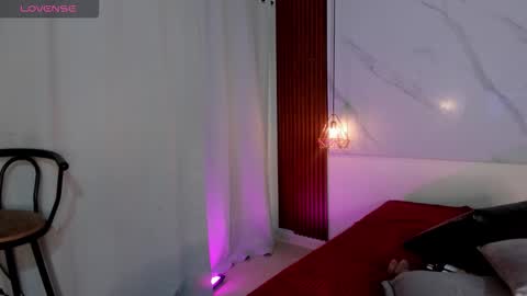 sara_zc online show from 11.26.25