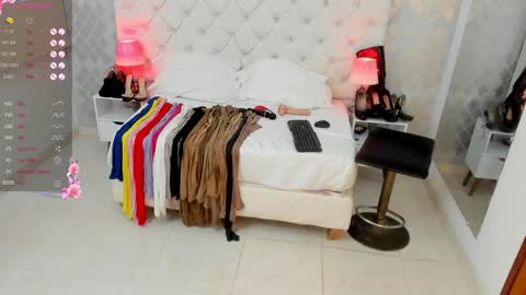 Snapshot of saraa_cute1 chatting on 01.25.25 Saraa Gomez online show from 01.25.25