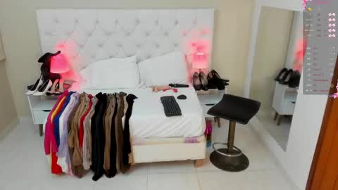 Snapshot of saraa_cute1 chatting on 02.11.25 Saraa Gomez online show from 02.11.25