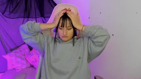 Snapshot of saraa_ramirez chatting on 02.27.25 Sarah Ramirez online show from 02.27.25