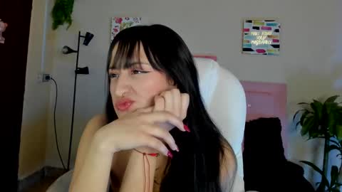 Snapshot of saraa_ramirez chatting on 03.05.25 Sarah Ramirez online show from 03.05.25