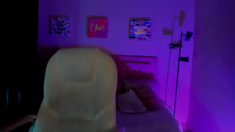 Snapshot of saraa_ramirez chatting on 03.11.25 Sarah Ramirez online show from 03.11.25