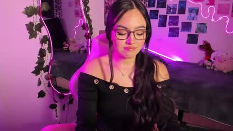          online show from 11.11.25