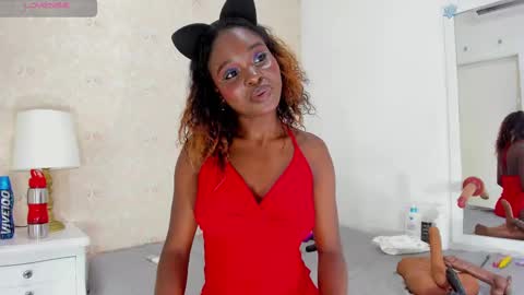 saraacollinss online show from 03.05.25