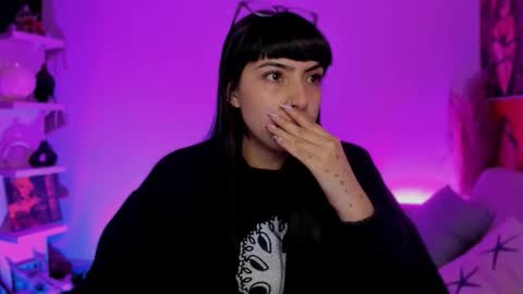 Sara online show from 10.16.25