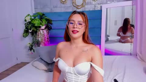 Snapshot of saraalvarezx chatting on 07.16.26 Sara Alvarezx online show from 07.16.26