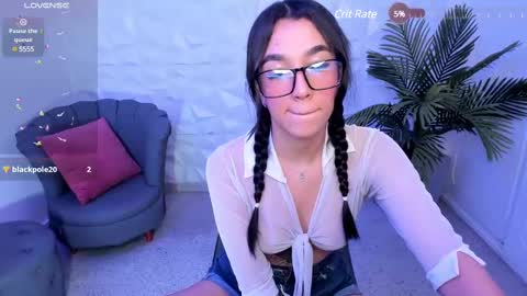 Snapshot of saraamills chatting on 02.17.25 Sara online show from 02.17.25