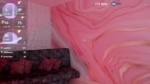 Snapshot of saraamills chatting on 03.11.25 Sara online show from 03.11.25