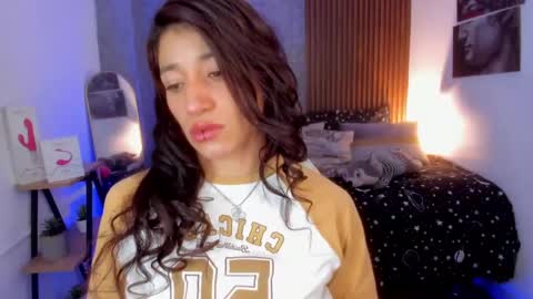 Snapshot of saraandsofi02 chatting on 12.14.24 sofia gomez420 online show from 12.14.24