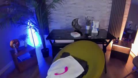 Snapshot of saraandsofi02 chatting on 02.26.25 sofia gomez420 online show from 02.26.25