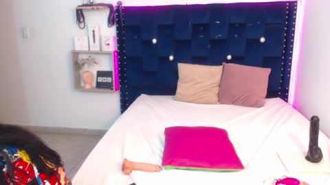 SARAHGIL online show from 01.29.25