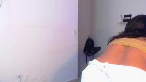 SARAHGIL online show from 02.05.25