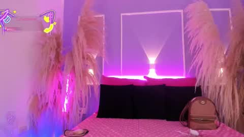 SaraAvila  online show from 09.23.25