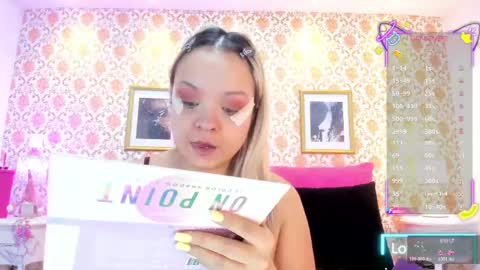 SaraAvila  online show from 04.18.26