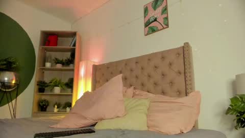 Sarada Parker online show from 01.14.25