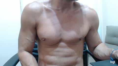 saradorj92 online show from 01.11.25