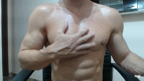 saradorj92 online show from 02.08.25