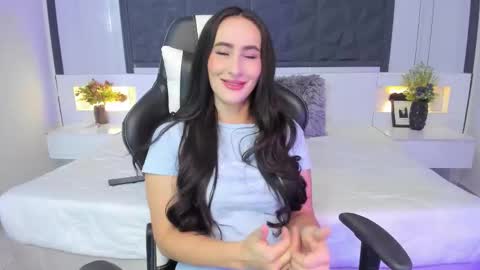  Sara Gomez  online show from 10.06.25