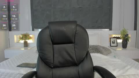  Sara Gomez  online show from 03.31.26