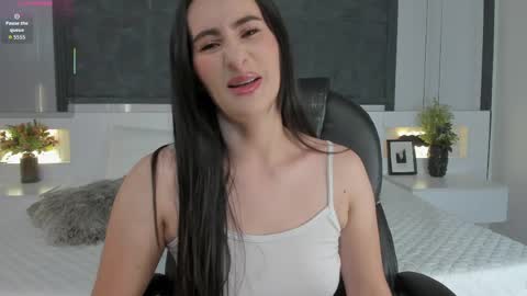  Sara Gomez  online show from 04.05.26