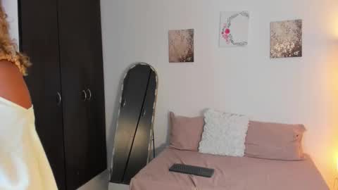 sarah  cinnamon online show from 03.12.26