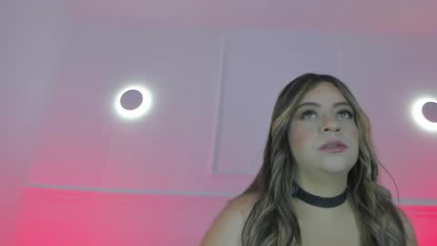 Sarah Bonneth online show from 04.18.26