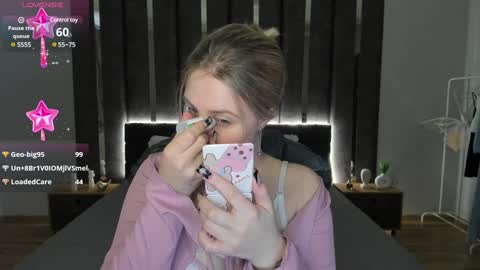 Snapshot of sarah_soul chatting on 01.24.25 Sarah online show from 01.24.25