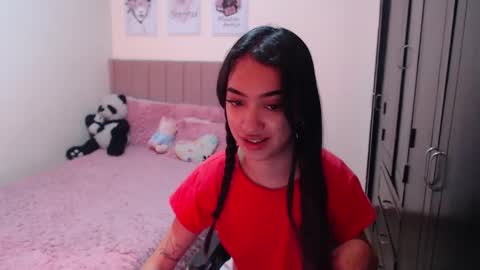 Sarah online show from 12.24.24