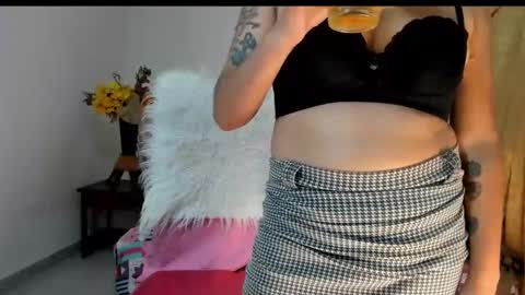 Sarah online show from 10.26.25