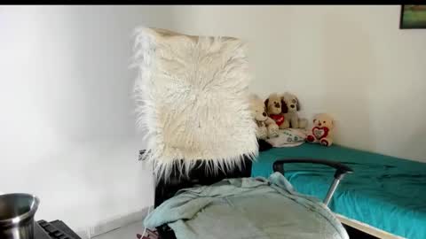 Sarah online show from 12.05.25