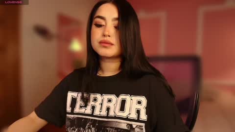   online show from 02.01.25