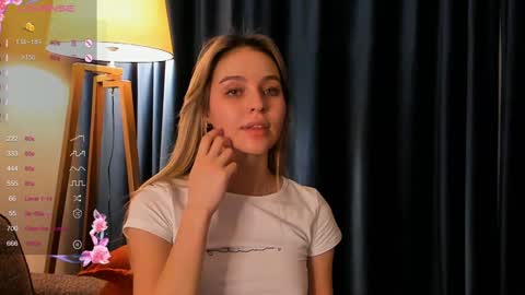 Snapshot of sarahcarrter chatting on 12.11.24 Sarah online show from 12.11.24