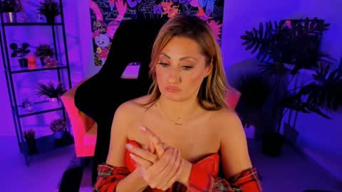 Divine Sarah NONUDE model online show from 01.12.25