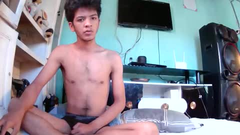 sarahjonee online show from 11.10.25