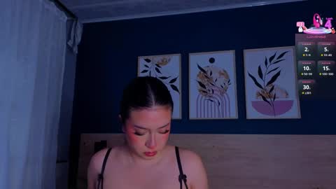 Snapshot of sarahmiler_ chatting on 09.24.25 Sarah online show from 09.24.25