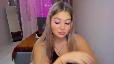 Sarah online show from 11.22.25