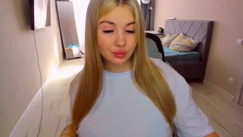 Sarah online show from 03.23.26