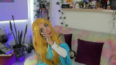 Sarah NEW ACCOUNT online show from 06.07.26